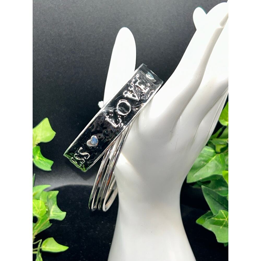 Guess Set of 4 Silver & Black Enamel Logo Bangle Bracelets - NWOT - Picture 5 of 5